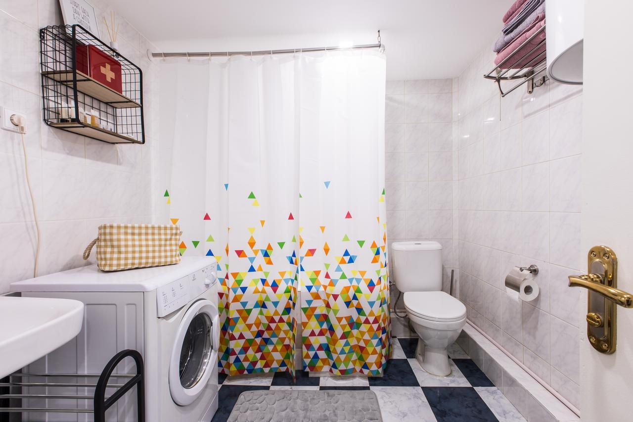 New Apartment On Rustaveli Avenue Tbilisi ภายนอก รูปภาพ
